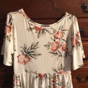 Midi floral dress with pockets